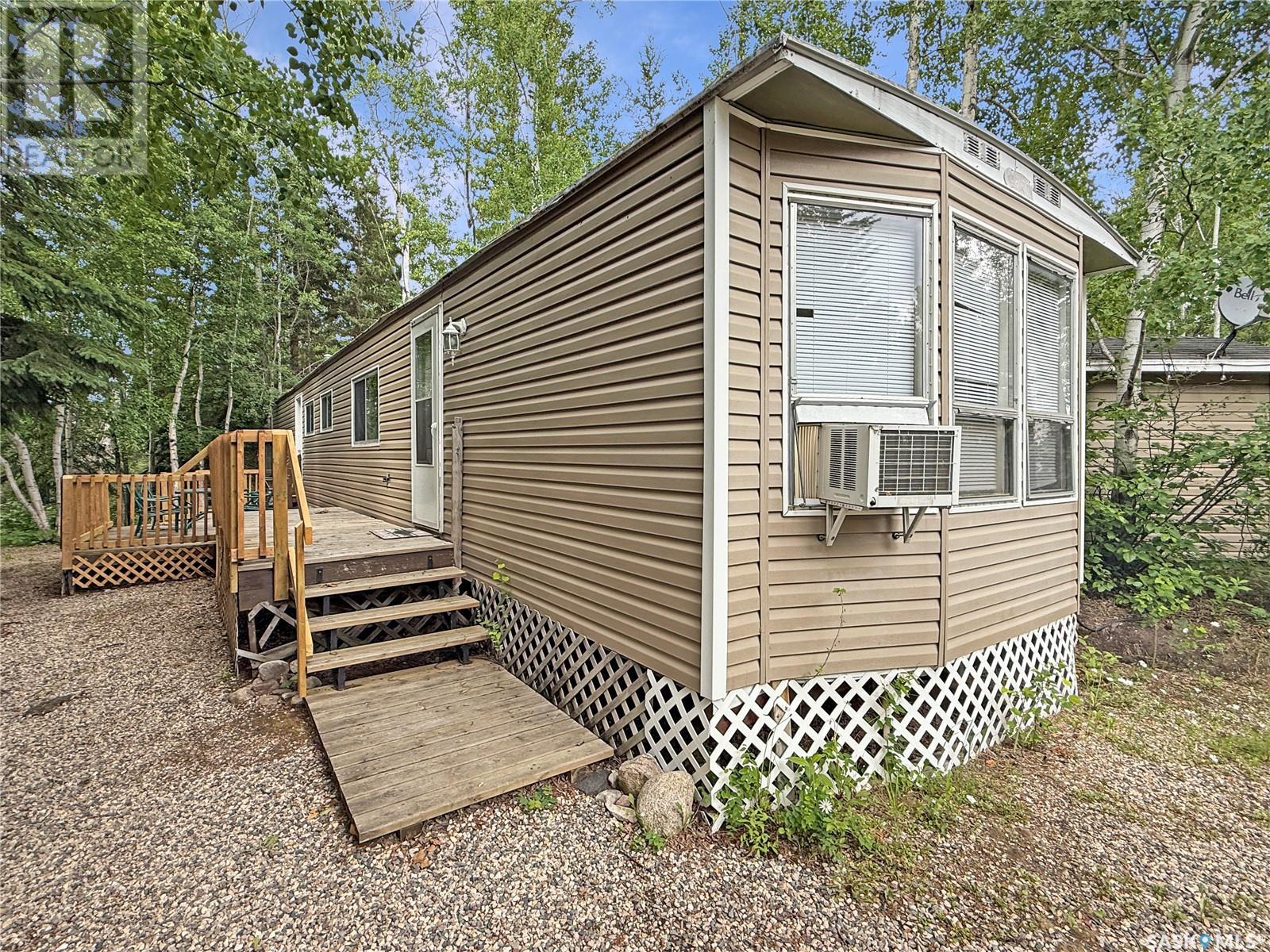 107 24 Ambrose Avenue Property Photo 1