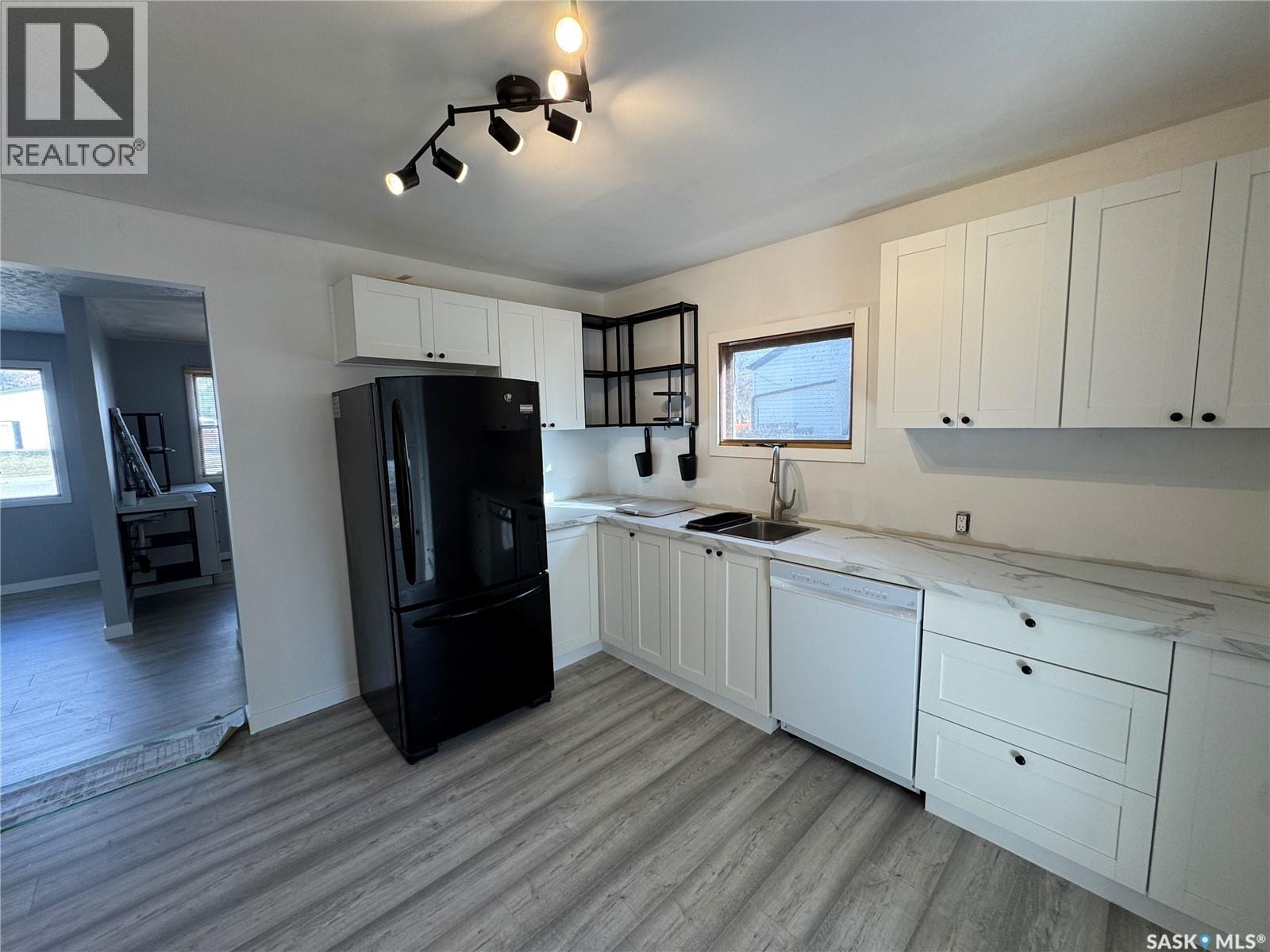 108 7th Avenue W Property Photo 5