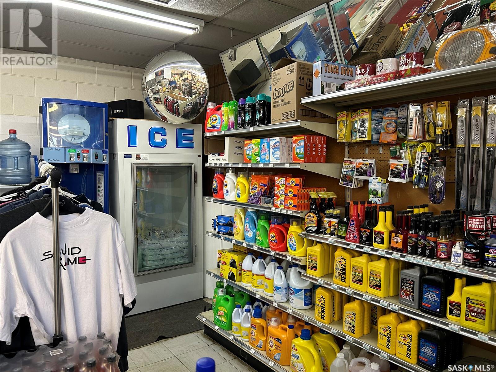 1702 Thompson Crescent Property Photo 9