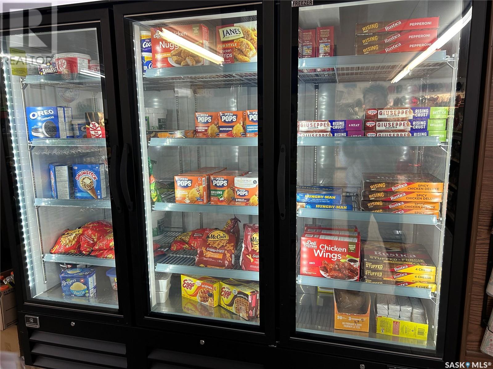 1702 Thompson Crescent Property Photo 10