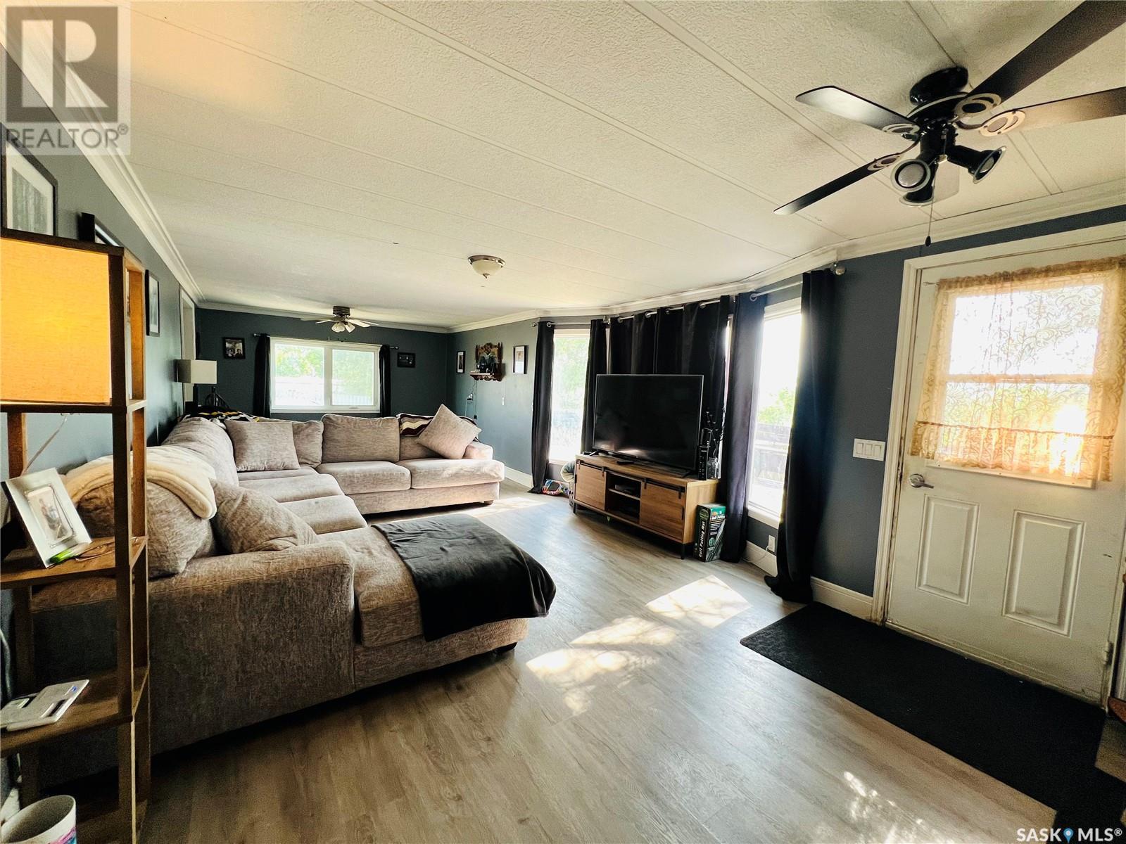 #28 - 701 11th Avenue Nw Property Photo 4