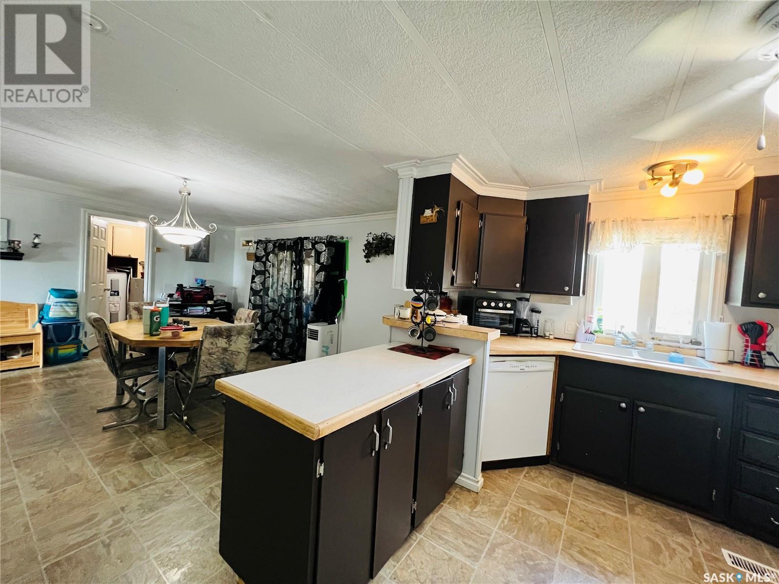 #28 - 701 11th Avenue Nw Property Photo 8