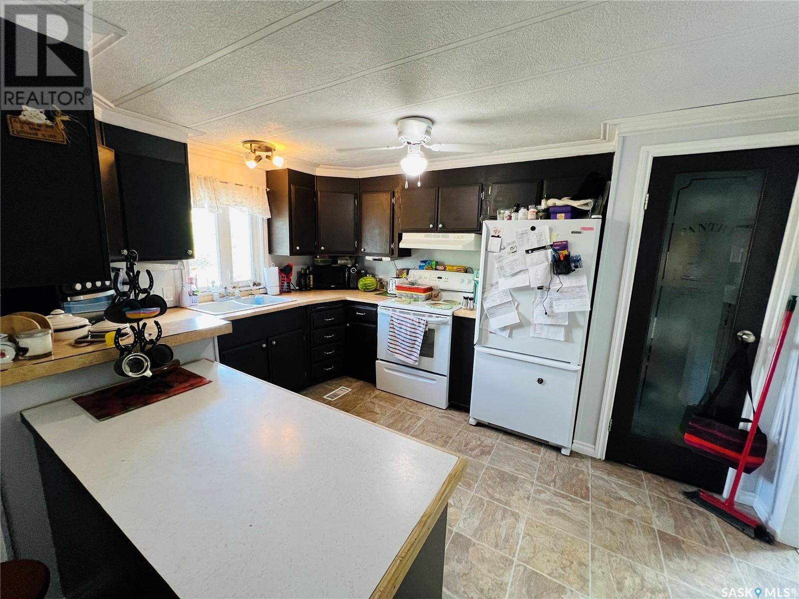 #28 - 701 11th Avenue Nw Property Photo 9