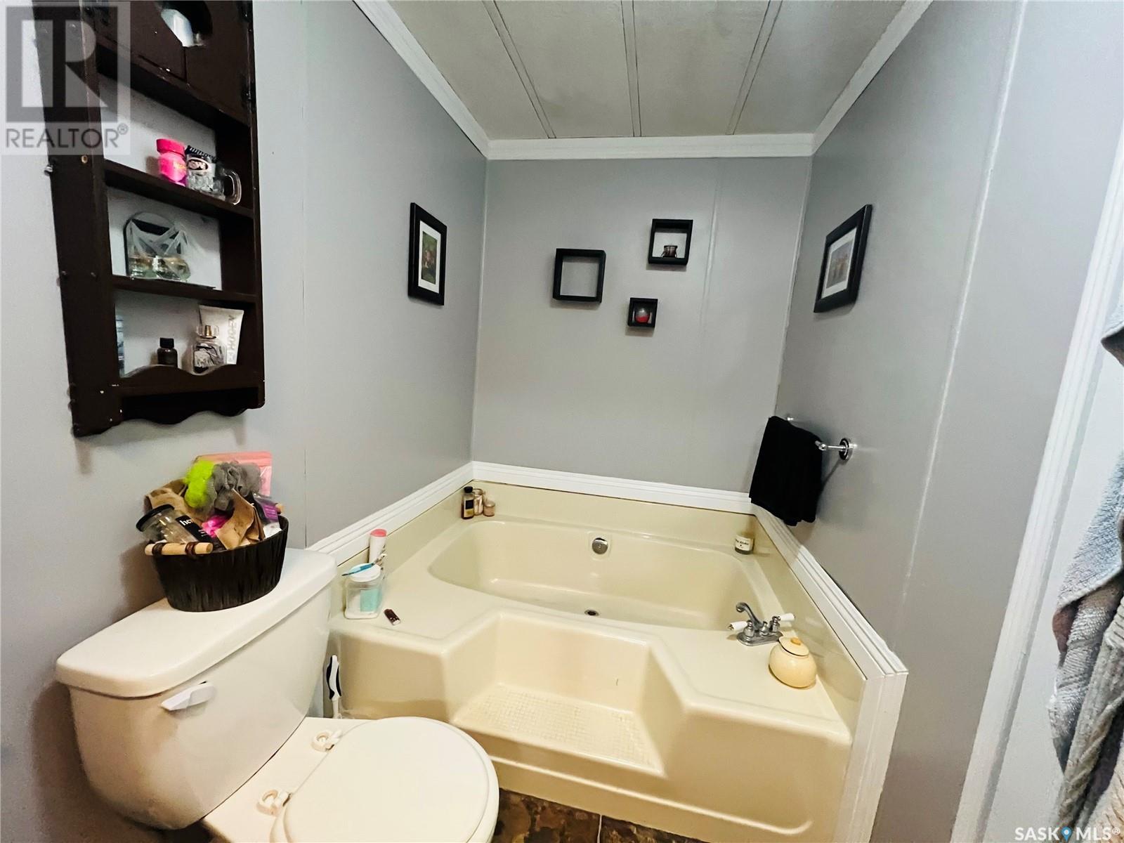 #28 - 701 11th Avenue Nw Property Photo 20