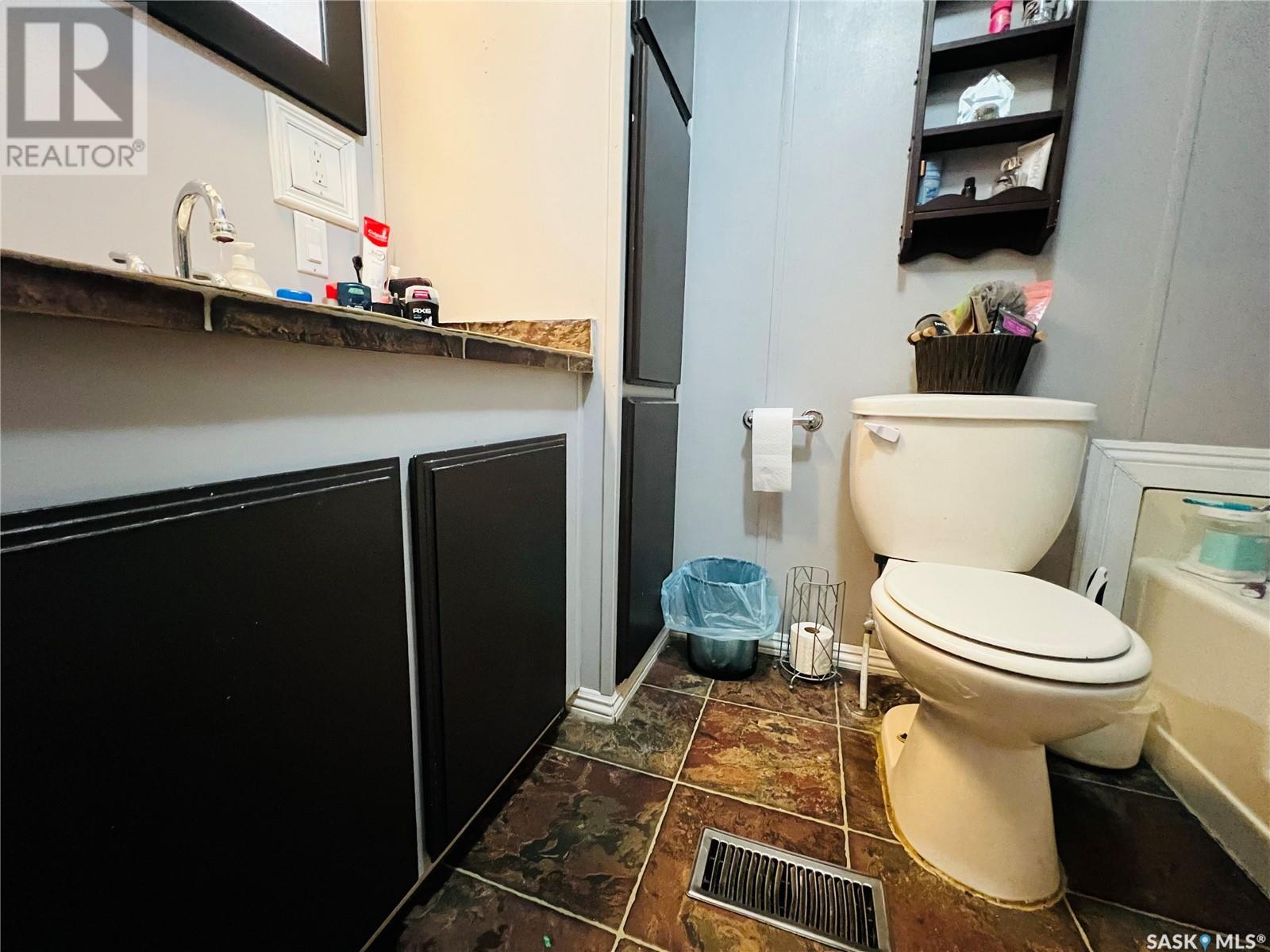 #28 - 701 11th Avenue Nw Property Photo 22