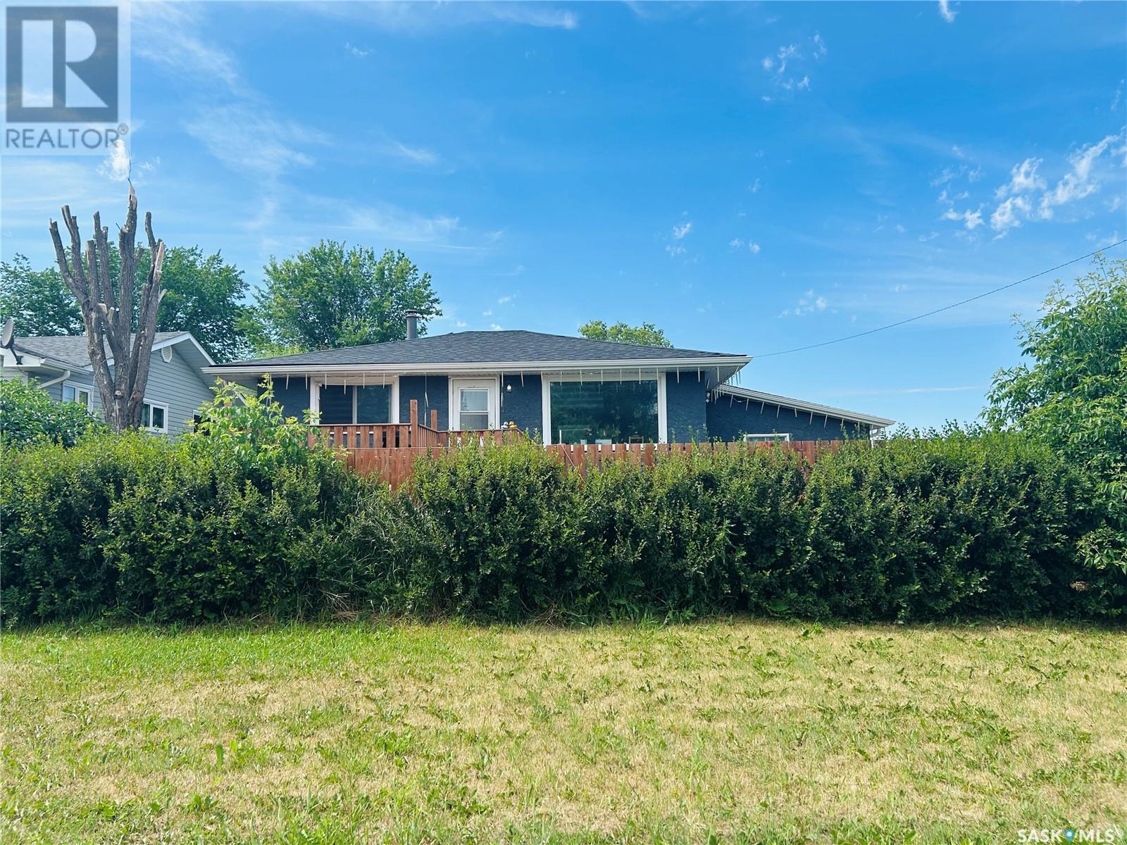 604 McNaughton STREET Property Photo 1