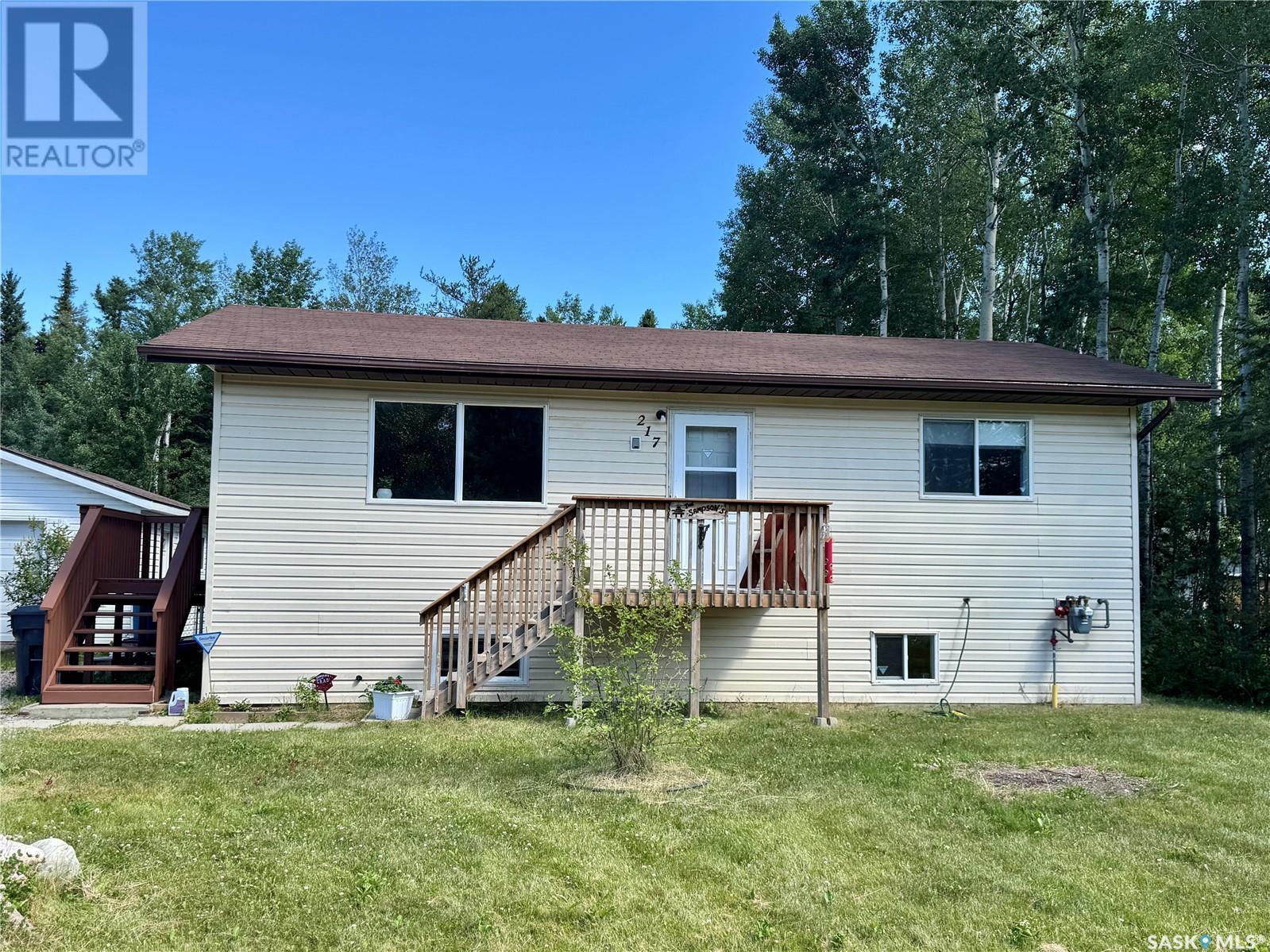 217 Vickers Crescent Property Photo 1