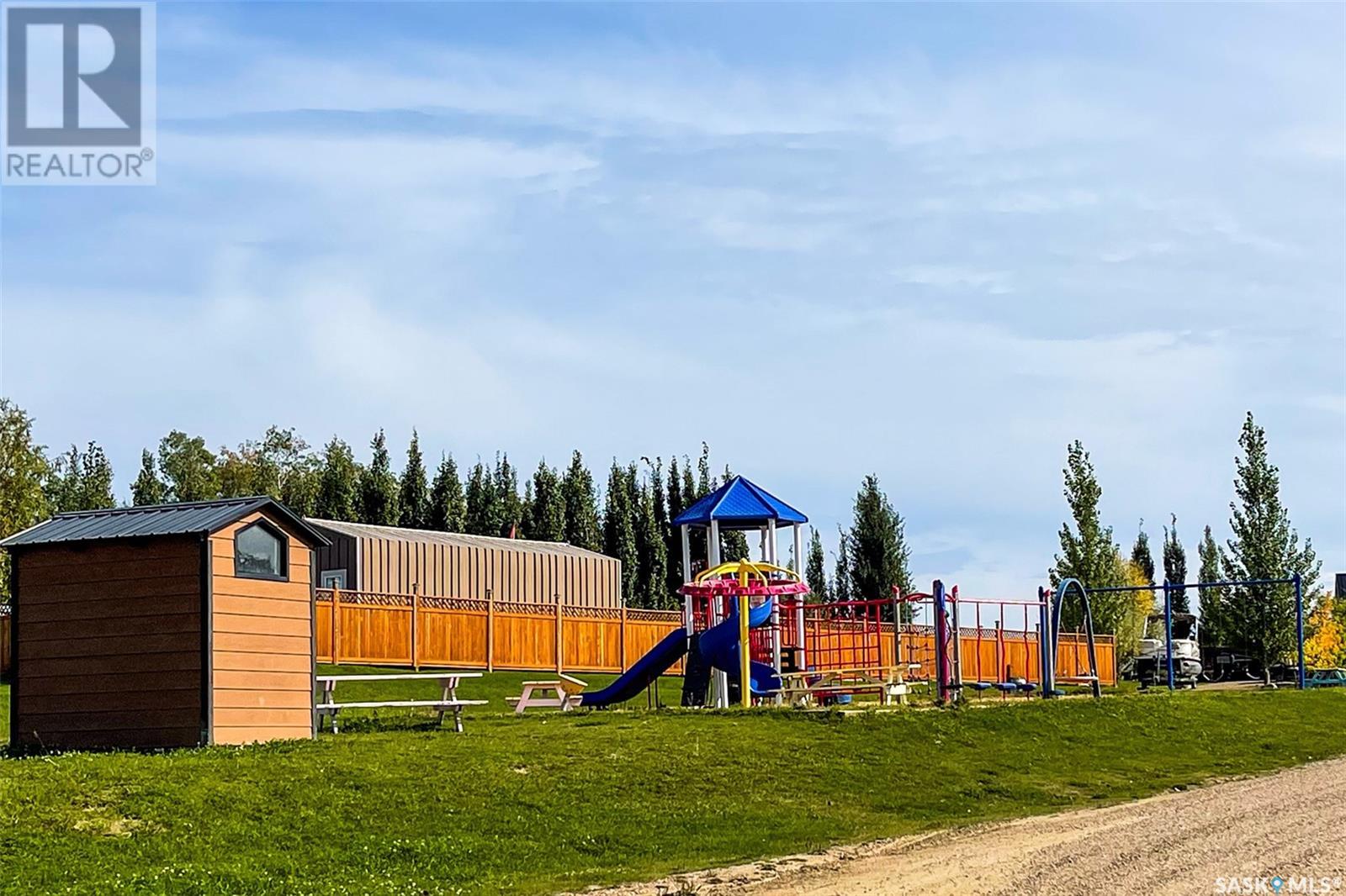 542 Larch Street Property Photo 31