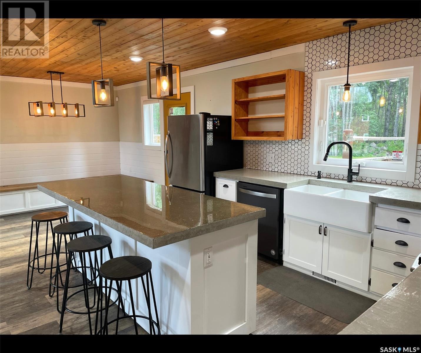 247 Dehavilland Avenue Property Photo 6