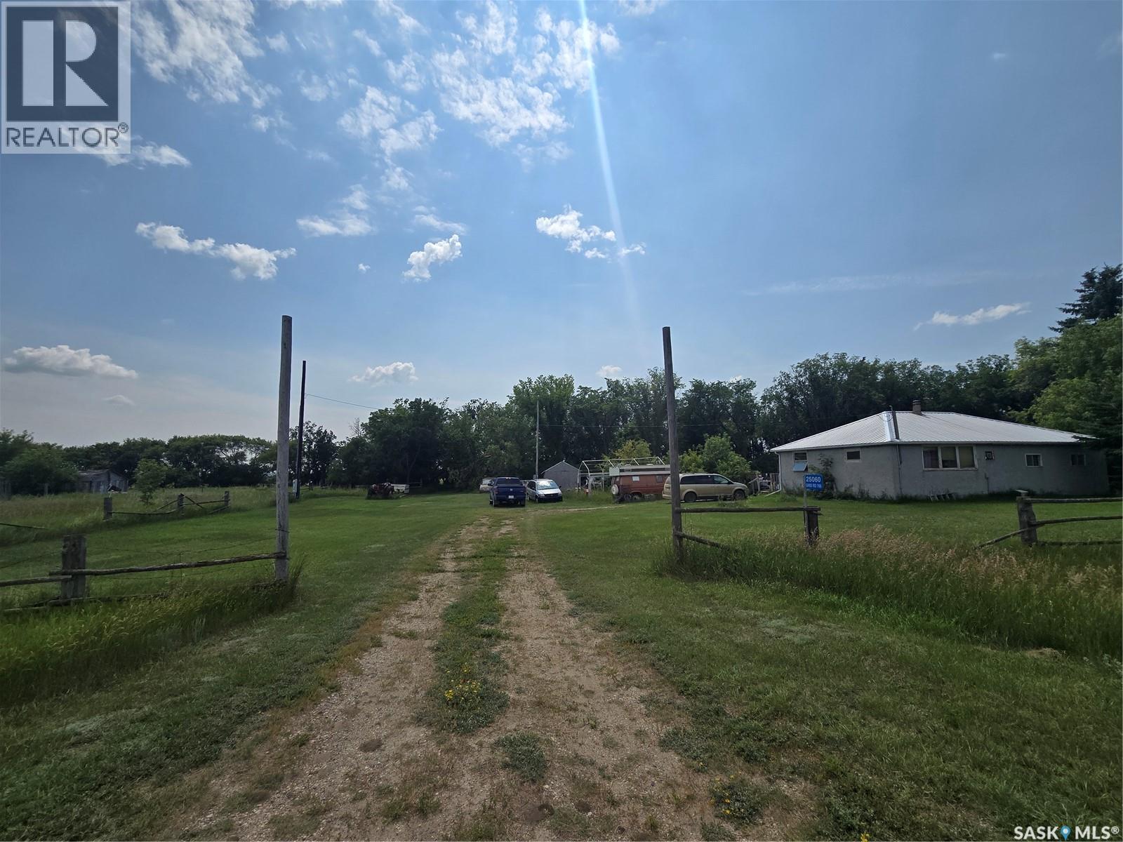 Valley Centre Road Acreage Property Photo 1