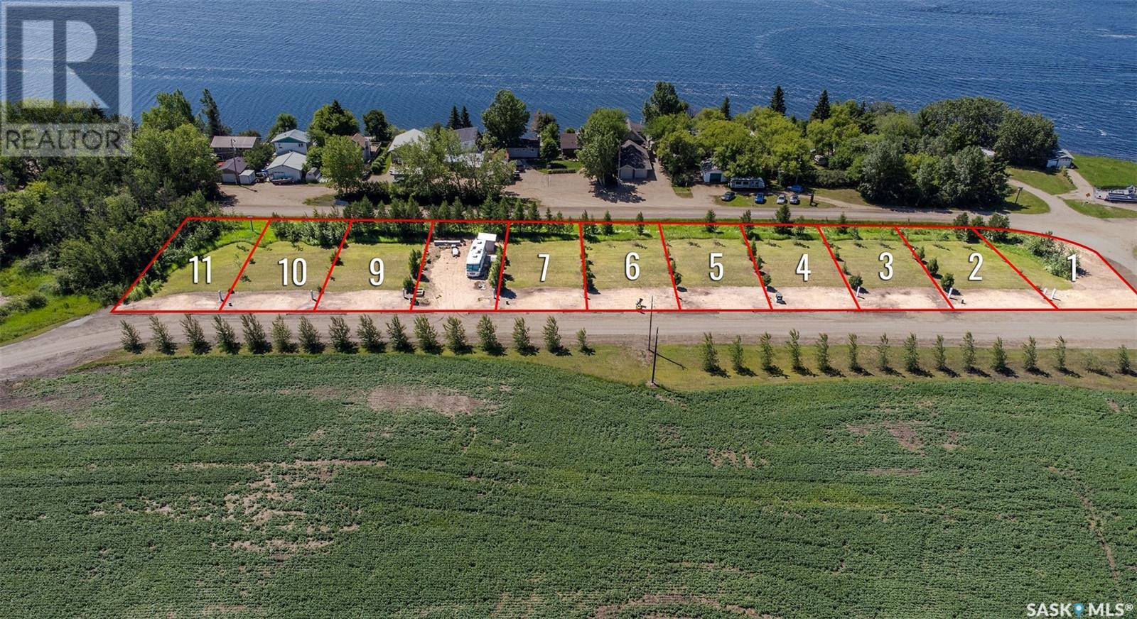 4 Lakepark ROAD Property Photo 1