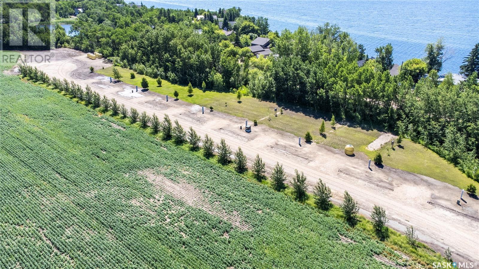 12 Lakepark Road Property Photo 3