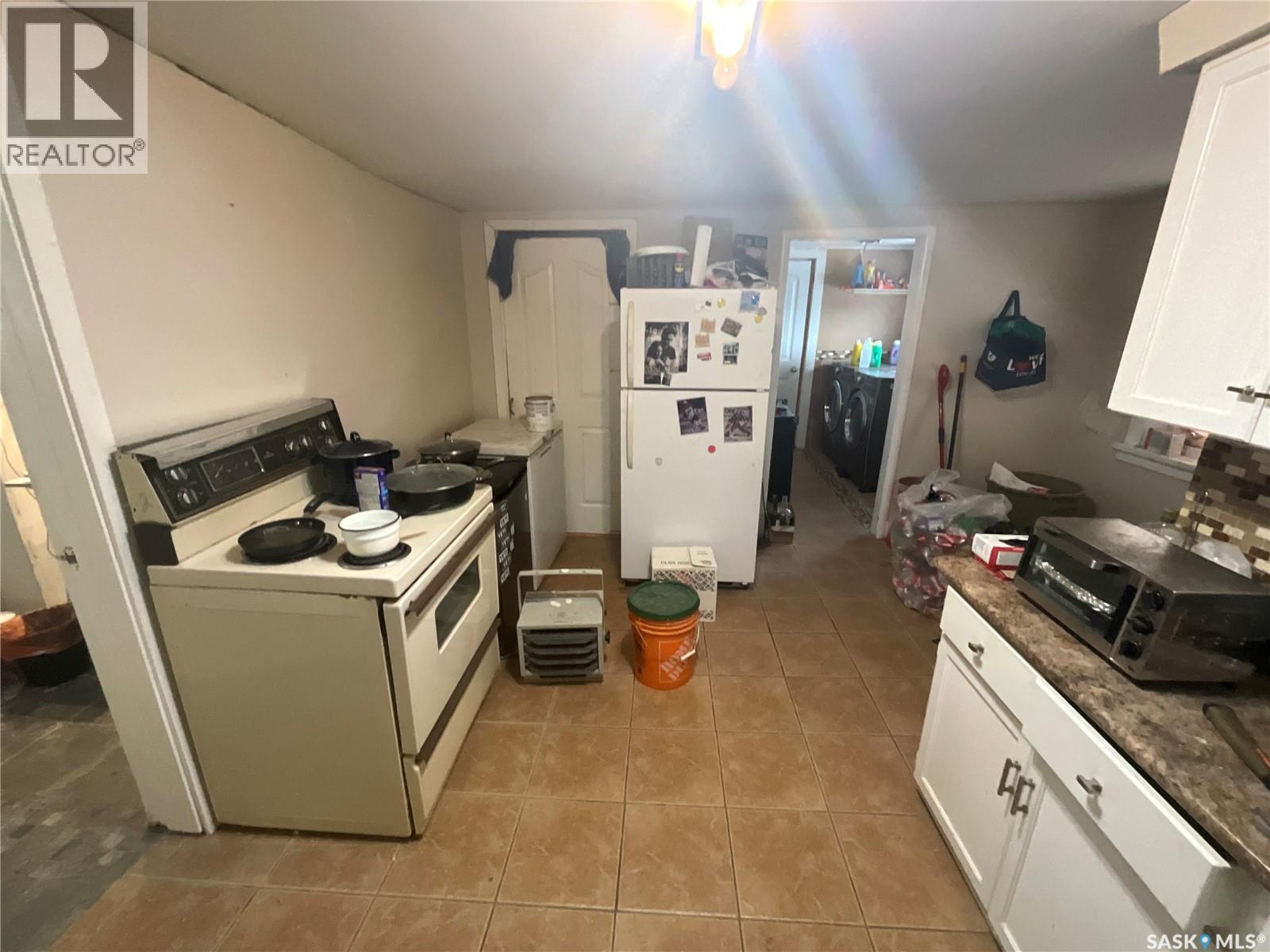 601 Grand Avenue Property Photo 22