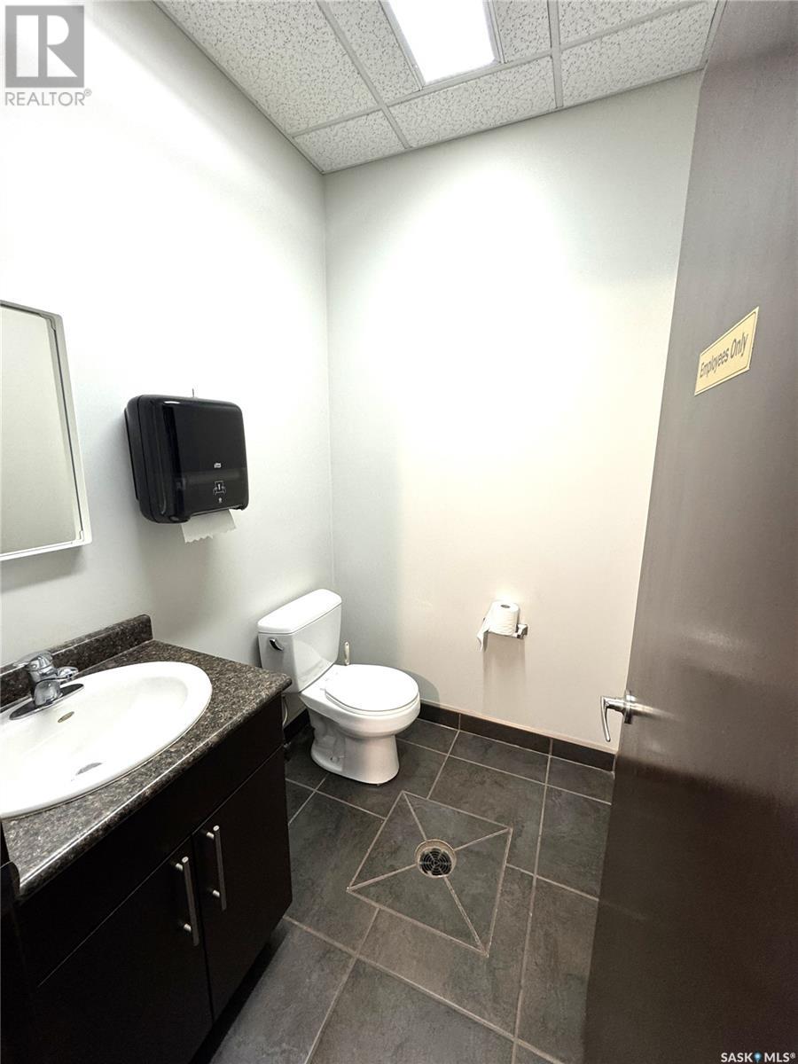 3 419 Kensington Avenue Property Photo 4