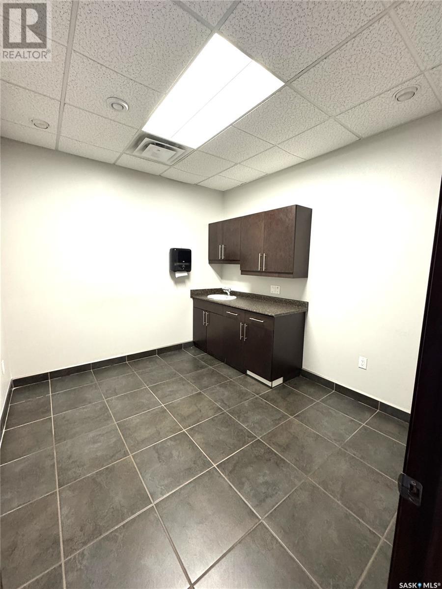3 419 Kensington Avenue Property Photo 5