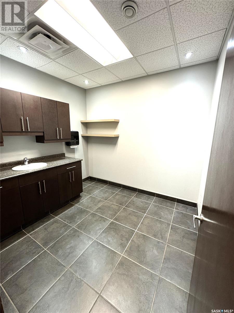3 419 Kensington Avenue Property Photo 6