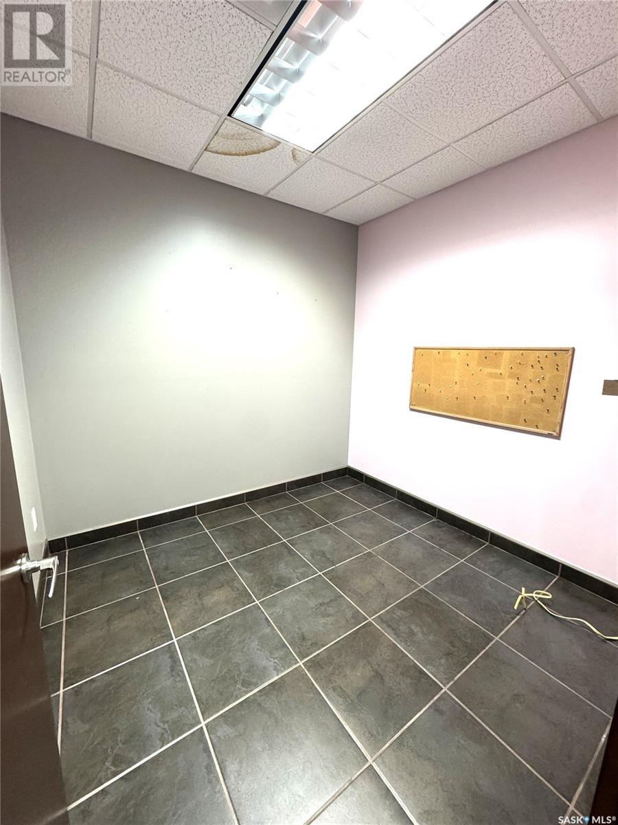 3 419 Kensington Avenue Property Photo 8