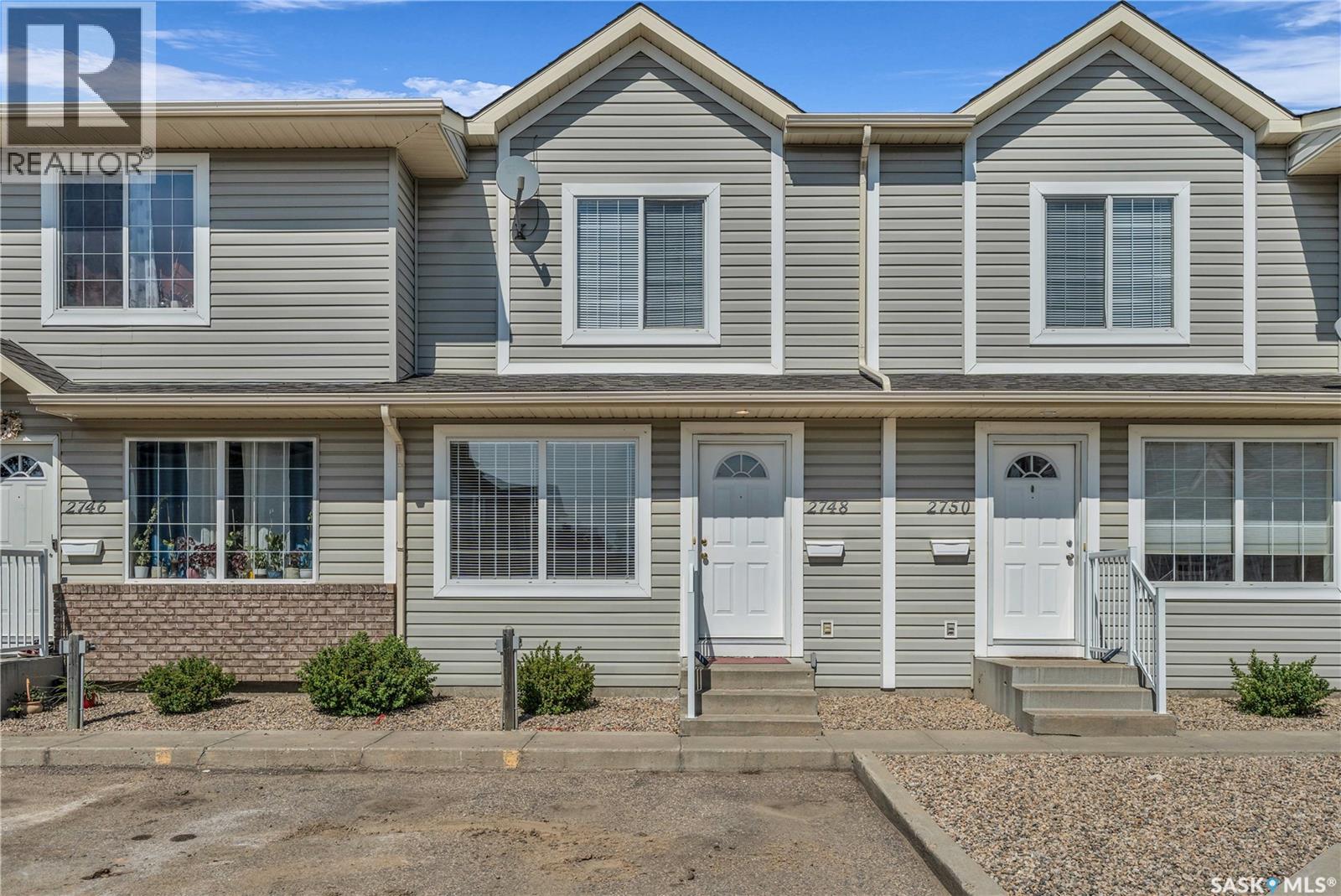 2748 Cranbourn Crescent Property Photo 1
