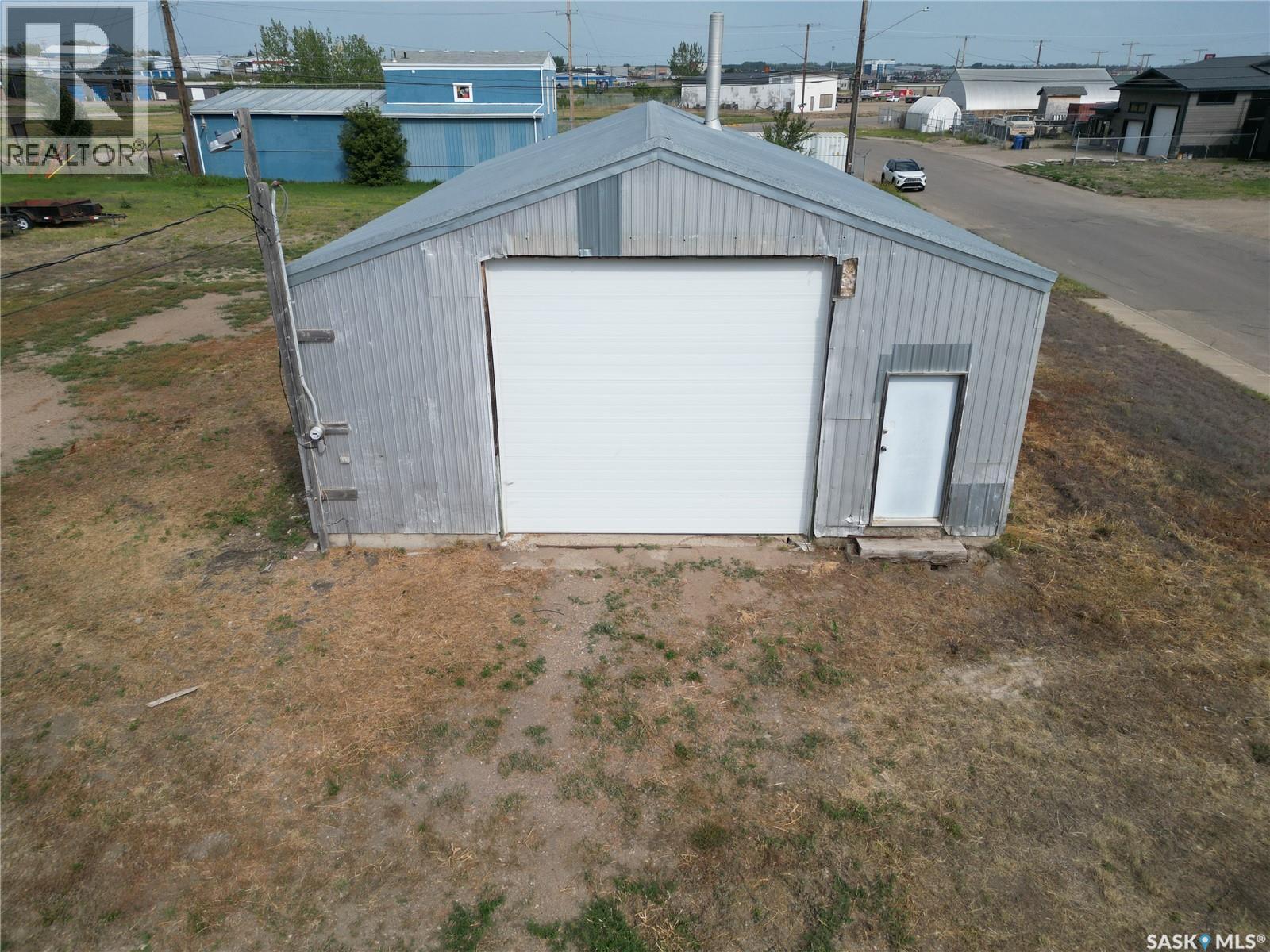 501 106th Street Property Photo 1