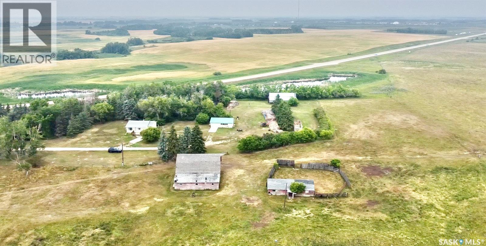 Melville Acreage Property Photo 1