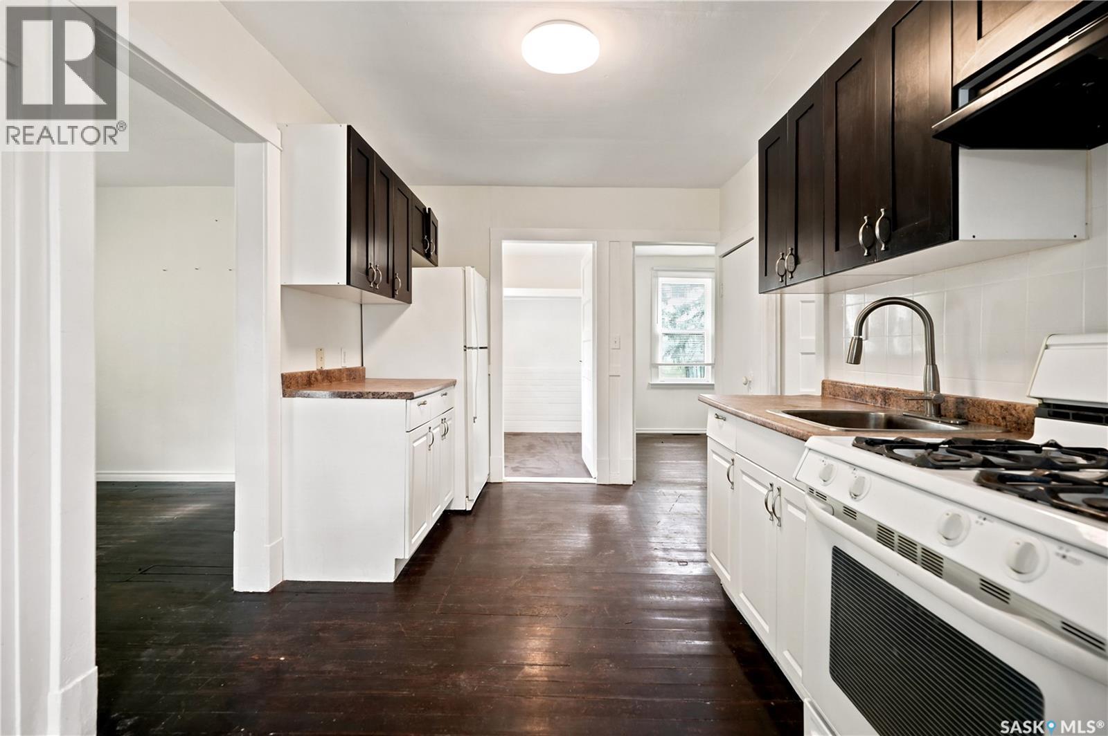 140 1st Avenue Property Photo 8