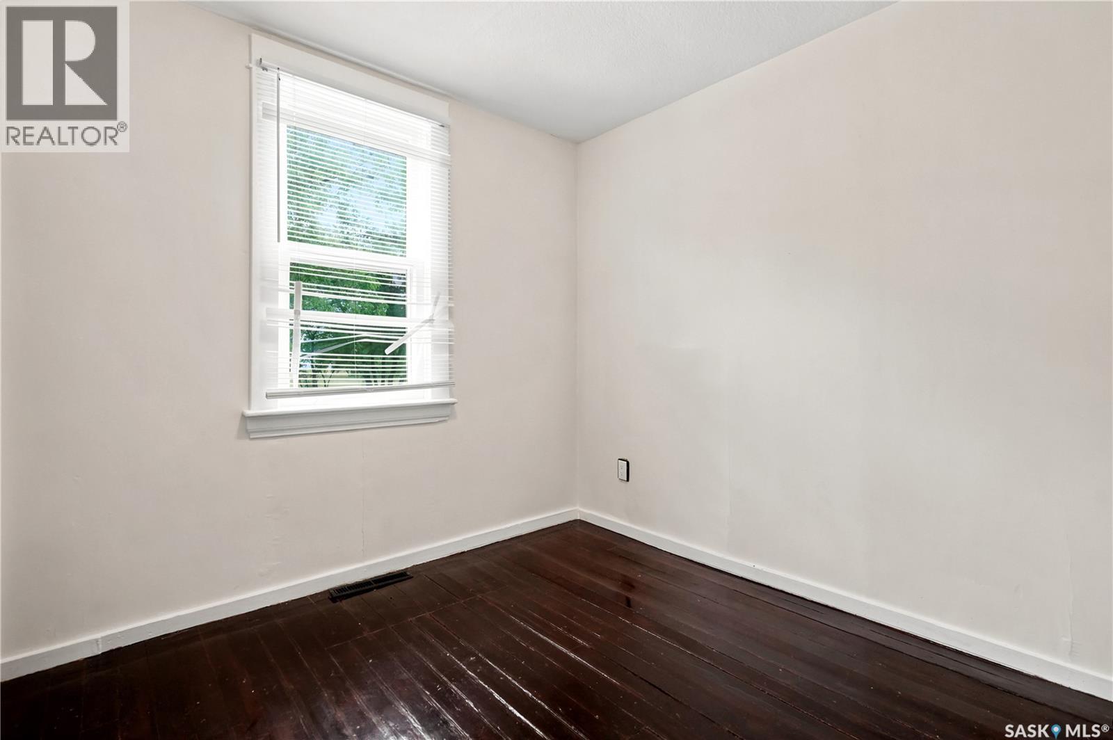 140 1st Avenue Property Photo 14