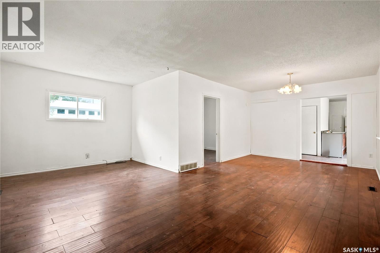 311 3rd Street Property Photo 8