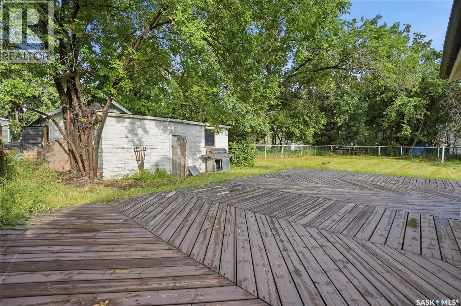 311 3rd Street Property Photo 33
