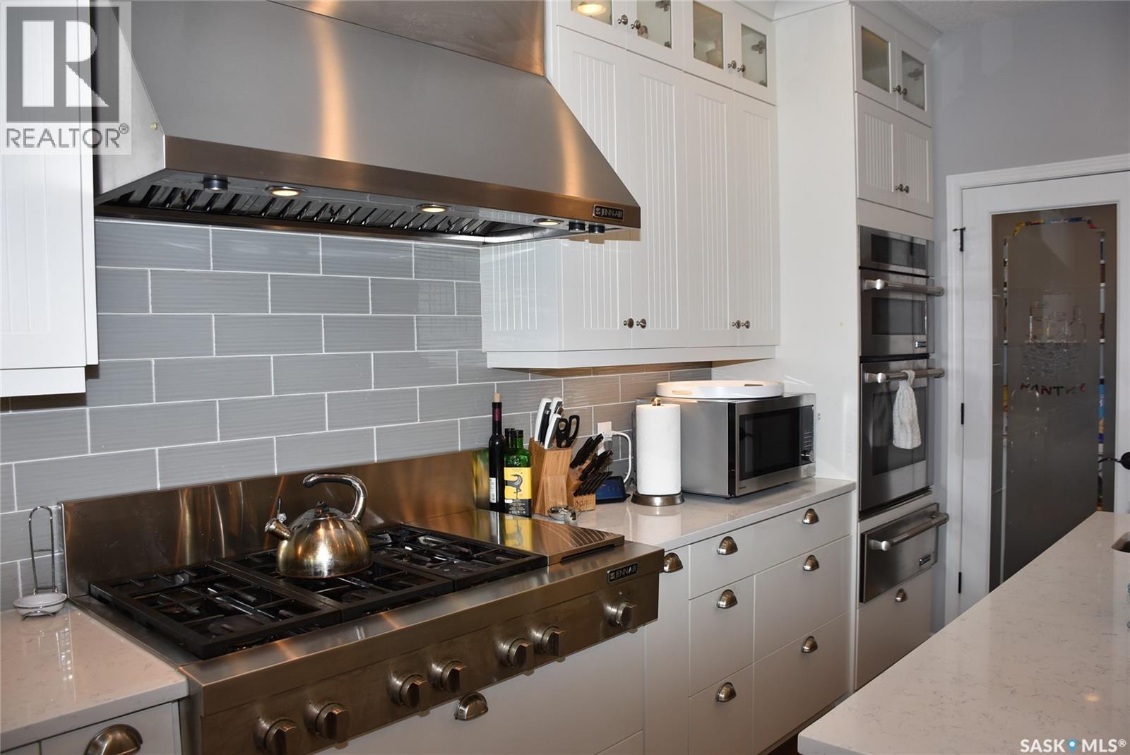 50 Aaron Place Property Photo 22