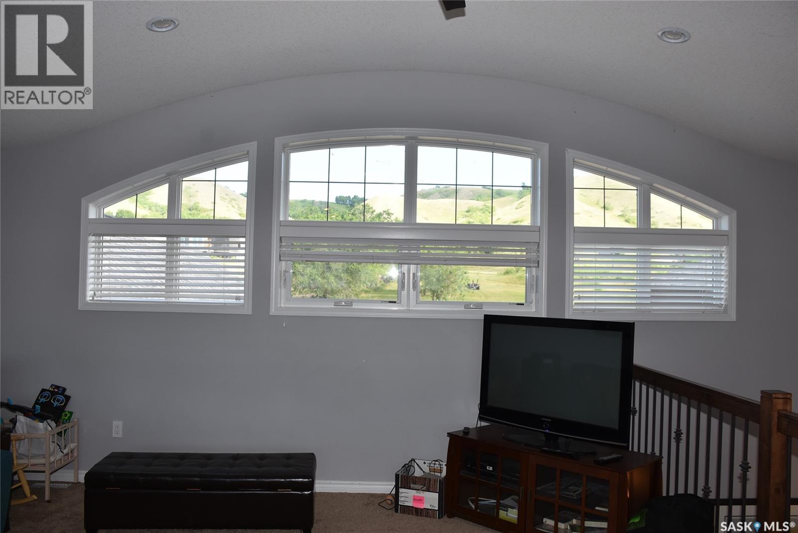 50 Aaron Place Property Photo 32