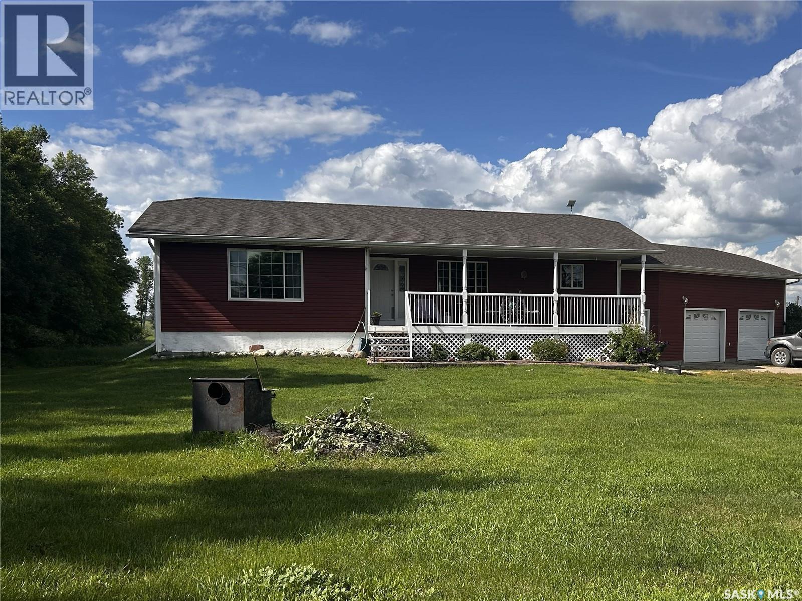 Redvers South Acreage.