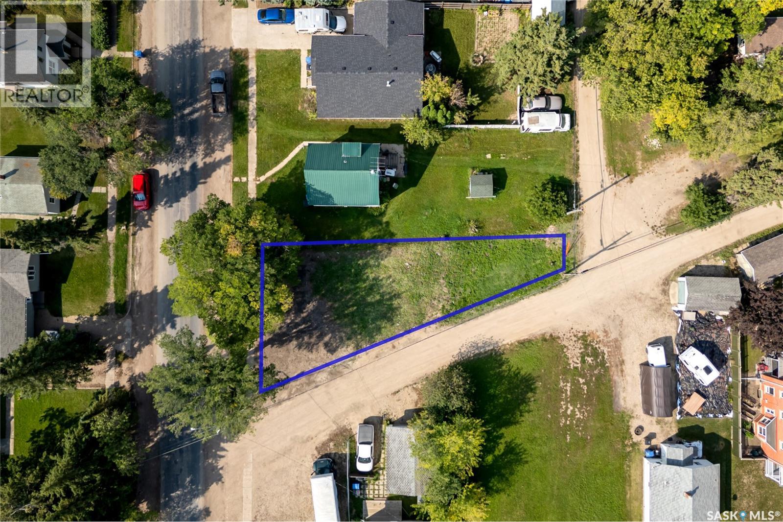 302 Burrows AVENUE W