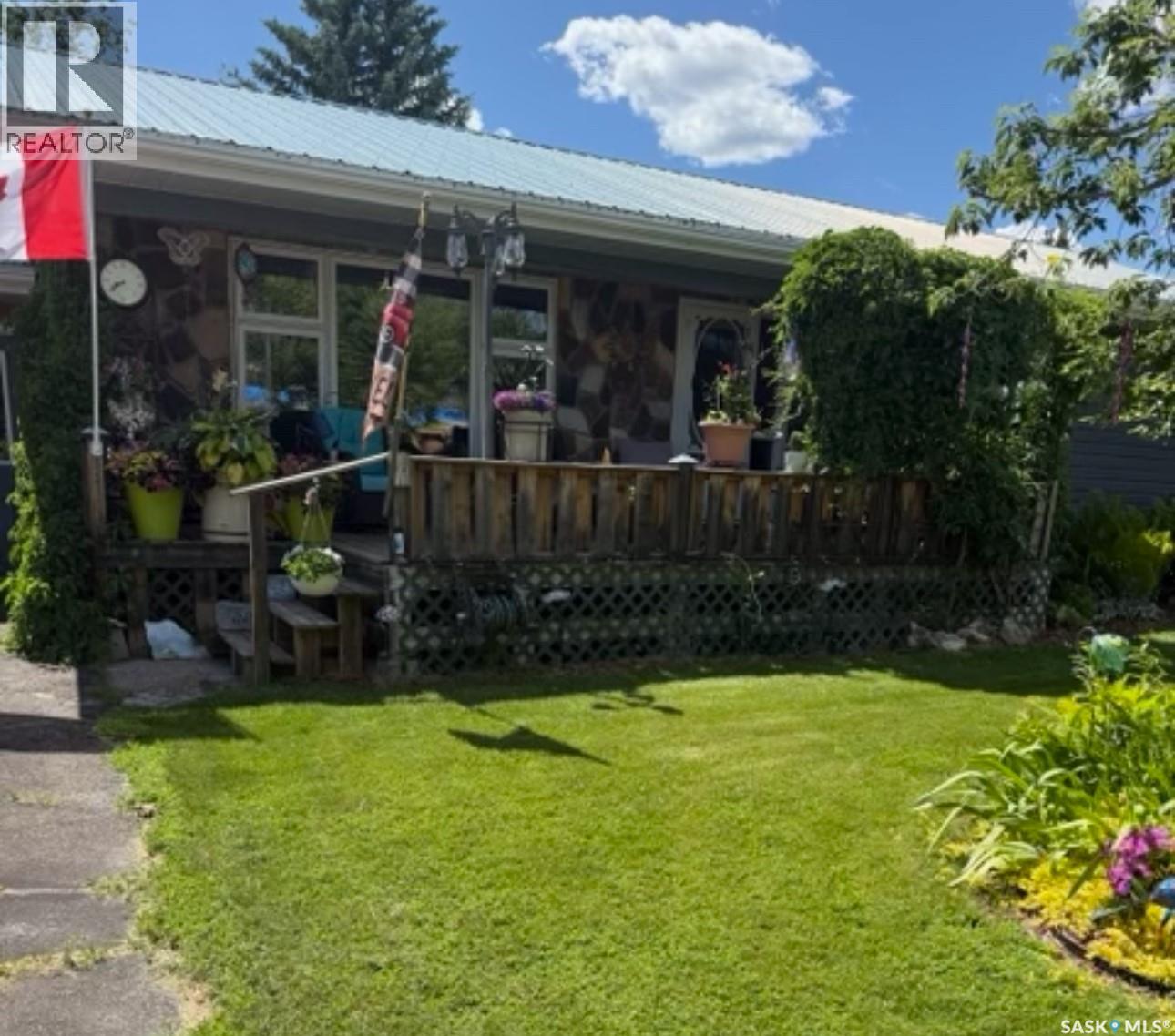 310 2nd AVENUE S Property Photo 1