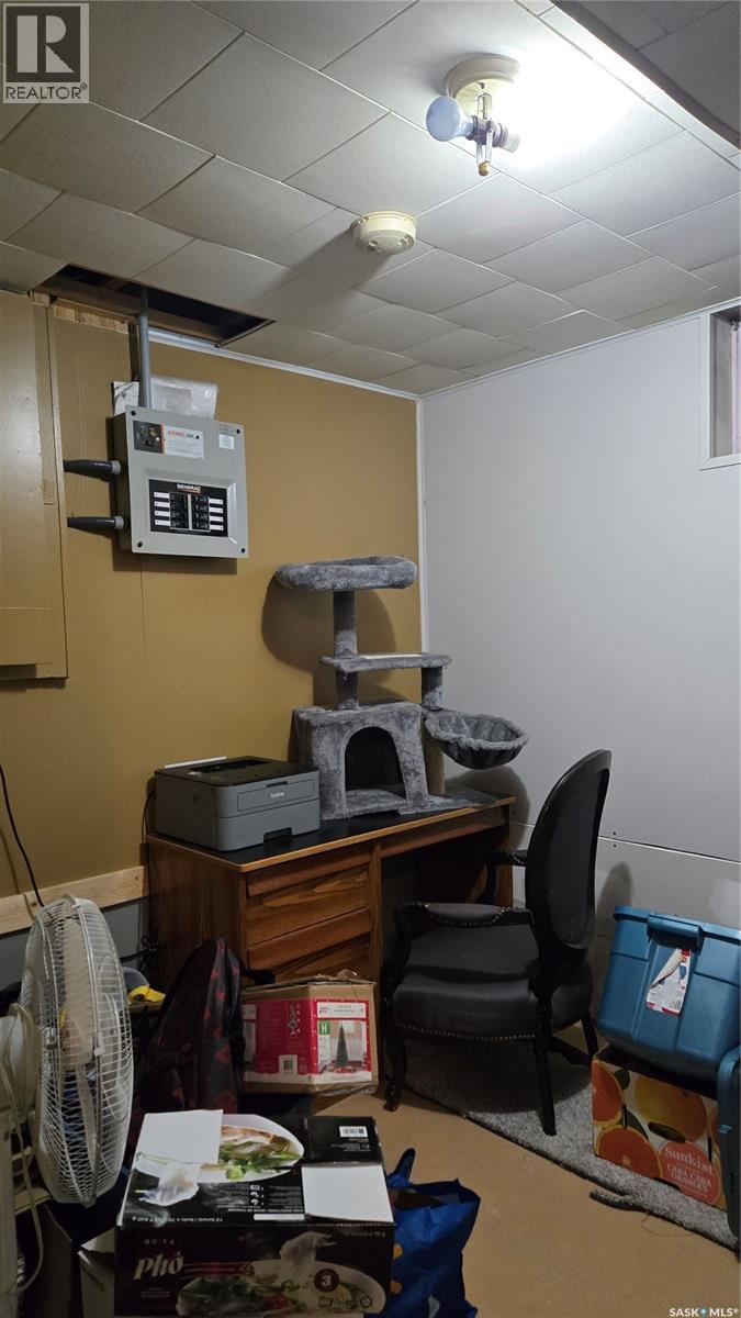 112 4th Street E Property Photo 7