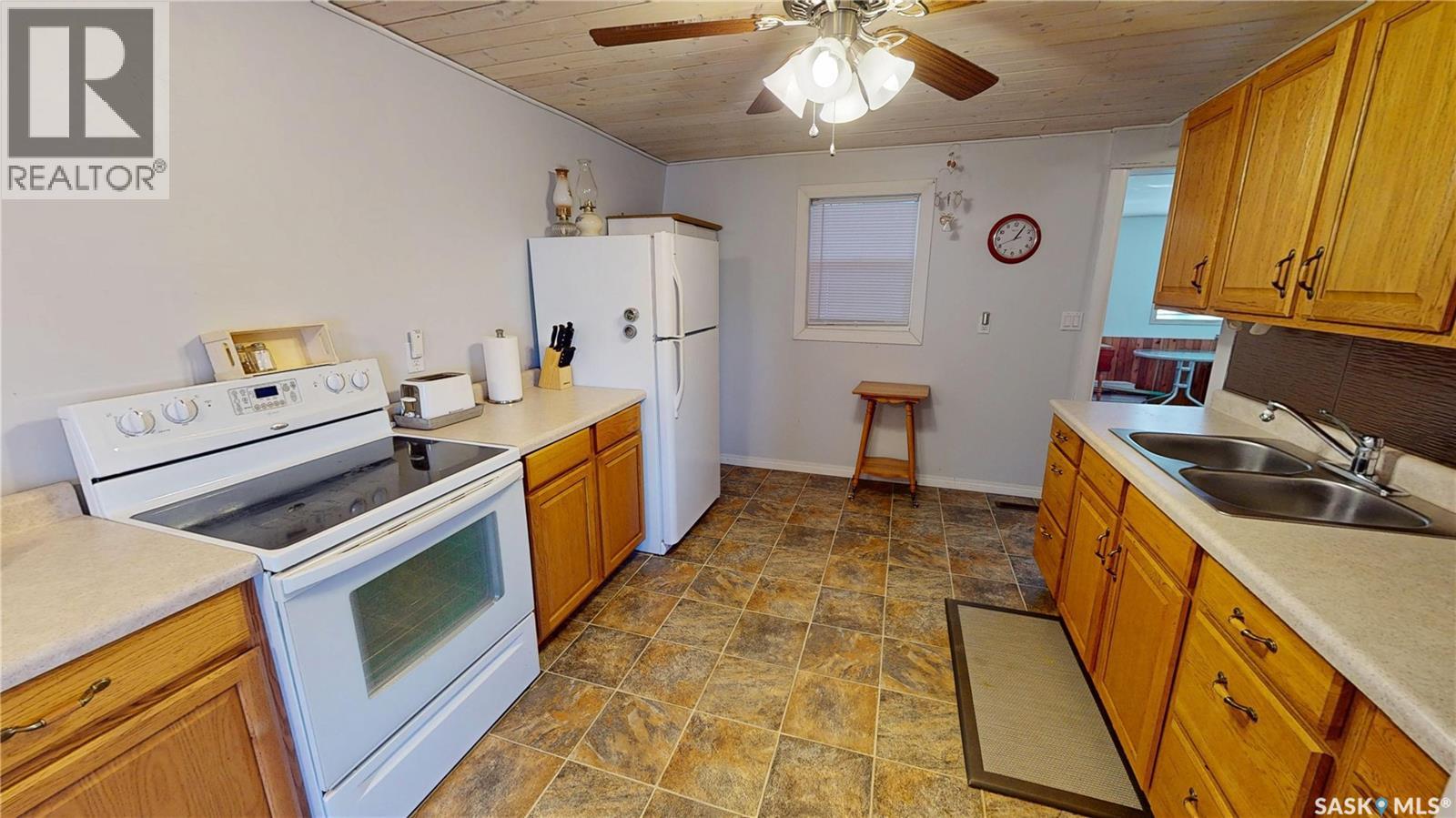 910 17th Avenue Property Photo 9