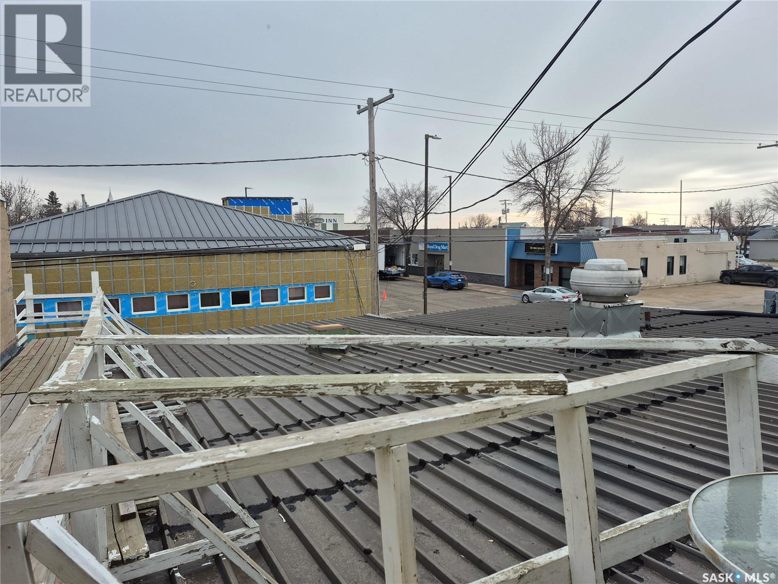 302 Main Street Property Photo 4