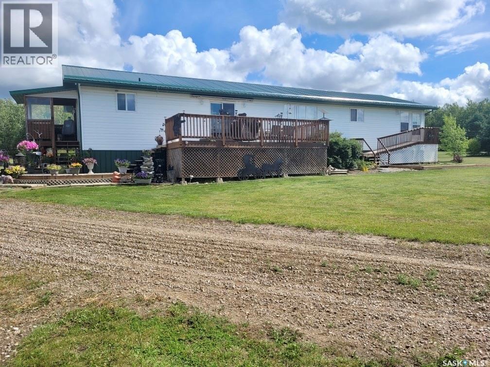 9km West Of Makwa Property Photo 46