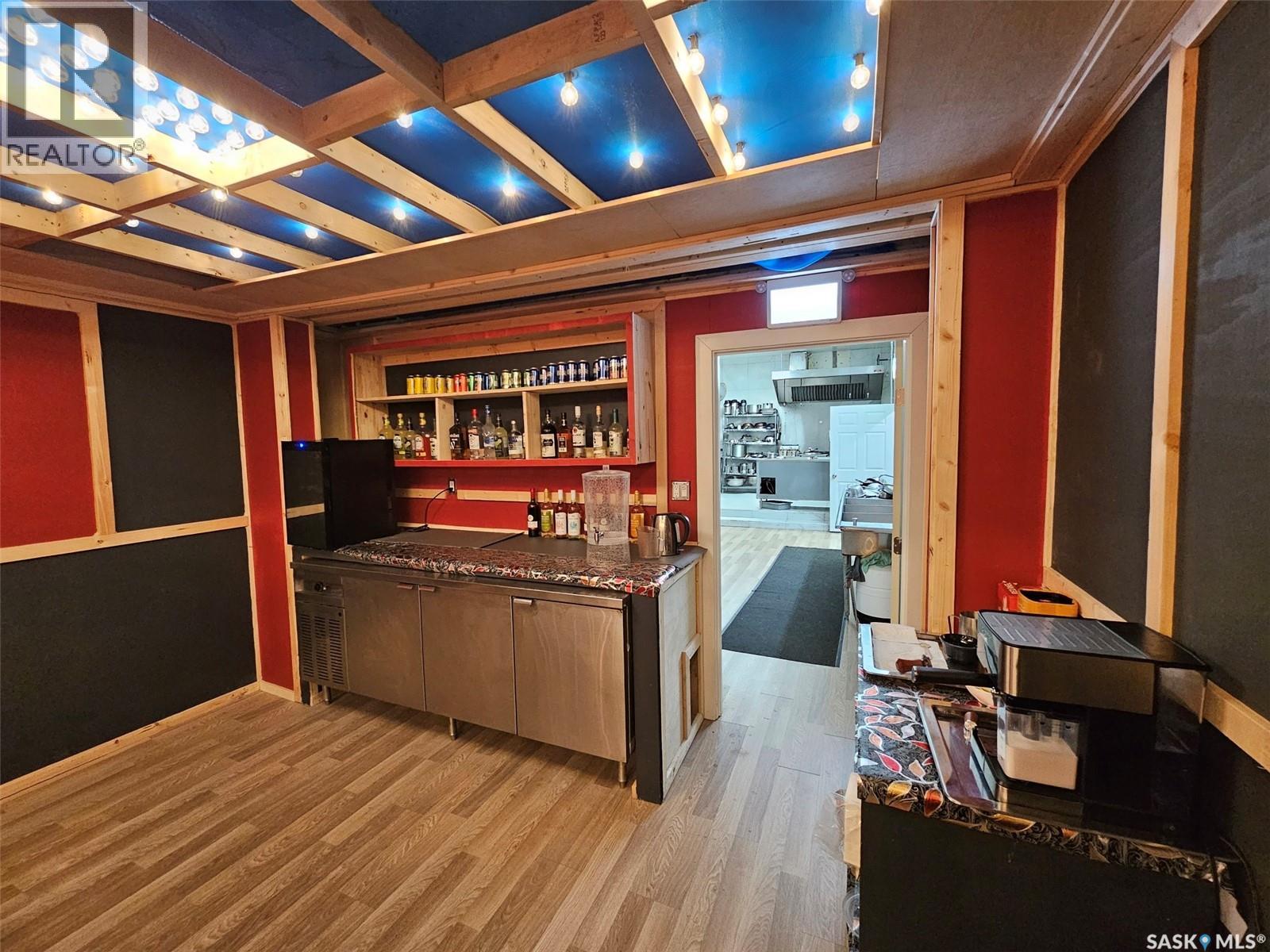 7 Broadway Street Property Photo 4