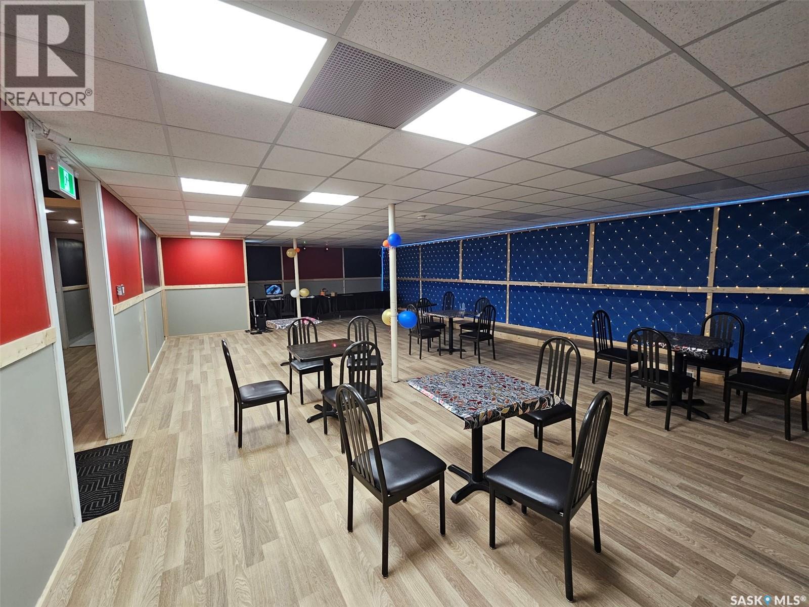 7 Broadway Street Property Photo 8