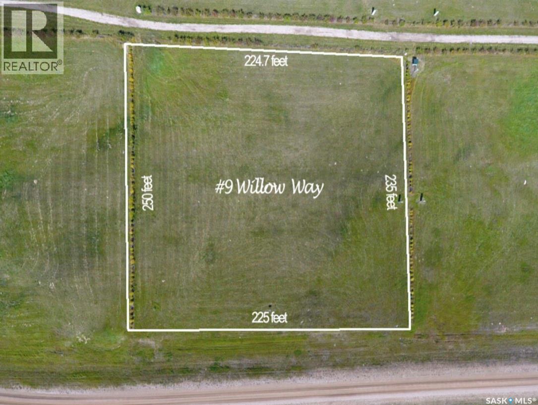 9 Willow Way Property Photo 3