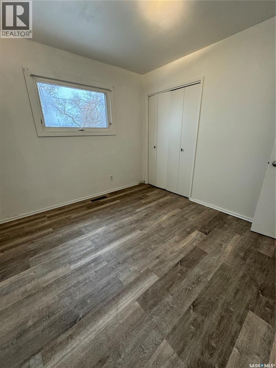 203 2nd Property Photo 24
