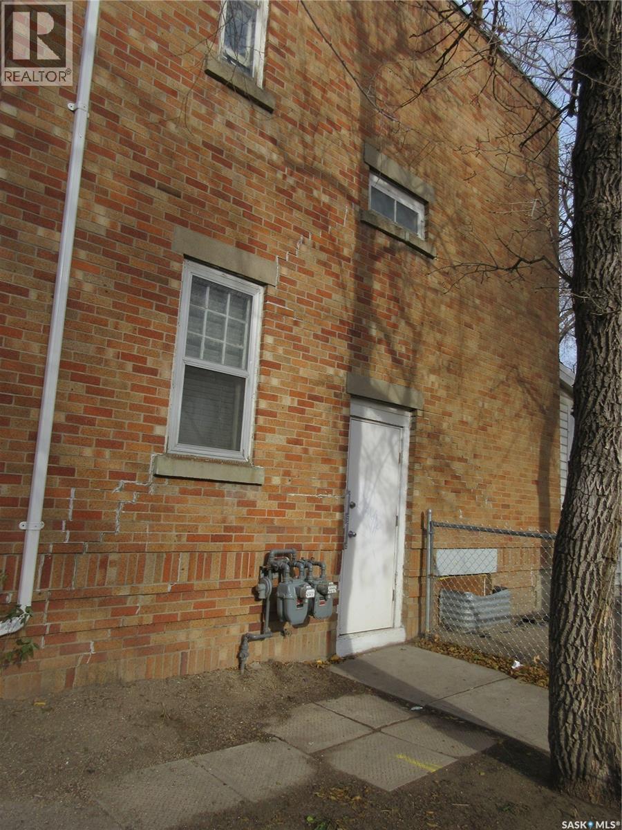1878-1880 Ottawa Street Property Photo 3