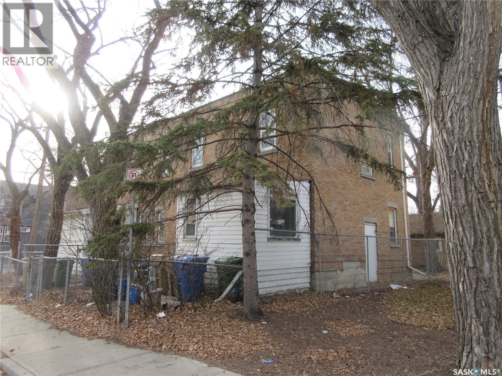 1878-1880 Ottawa Street Property Photo 4