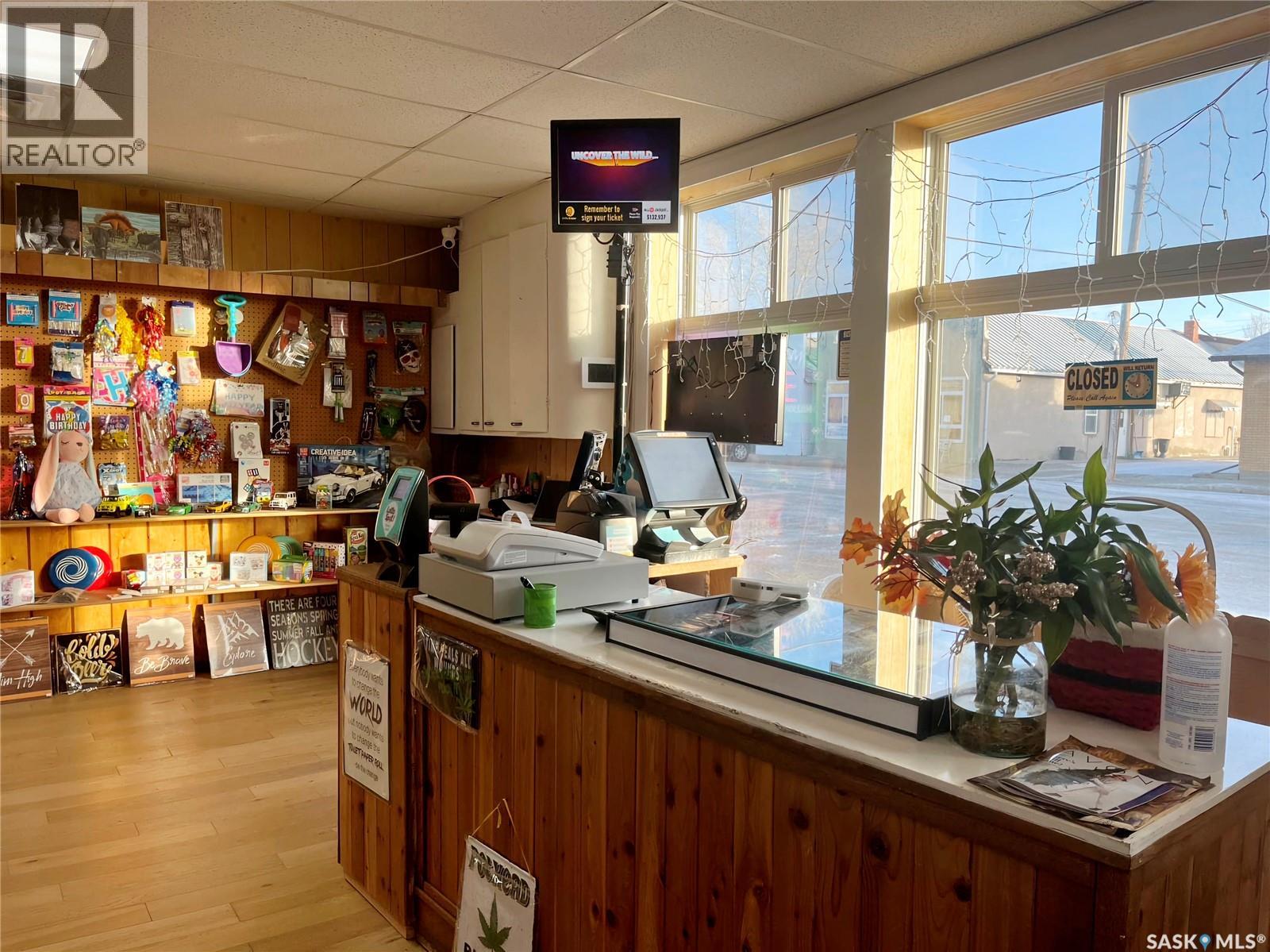40 Centre Street Property Photo 5