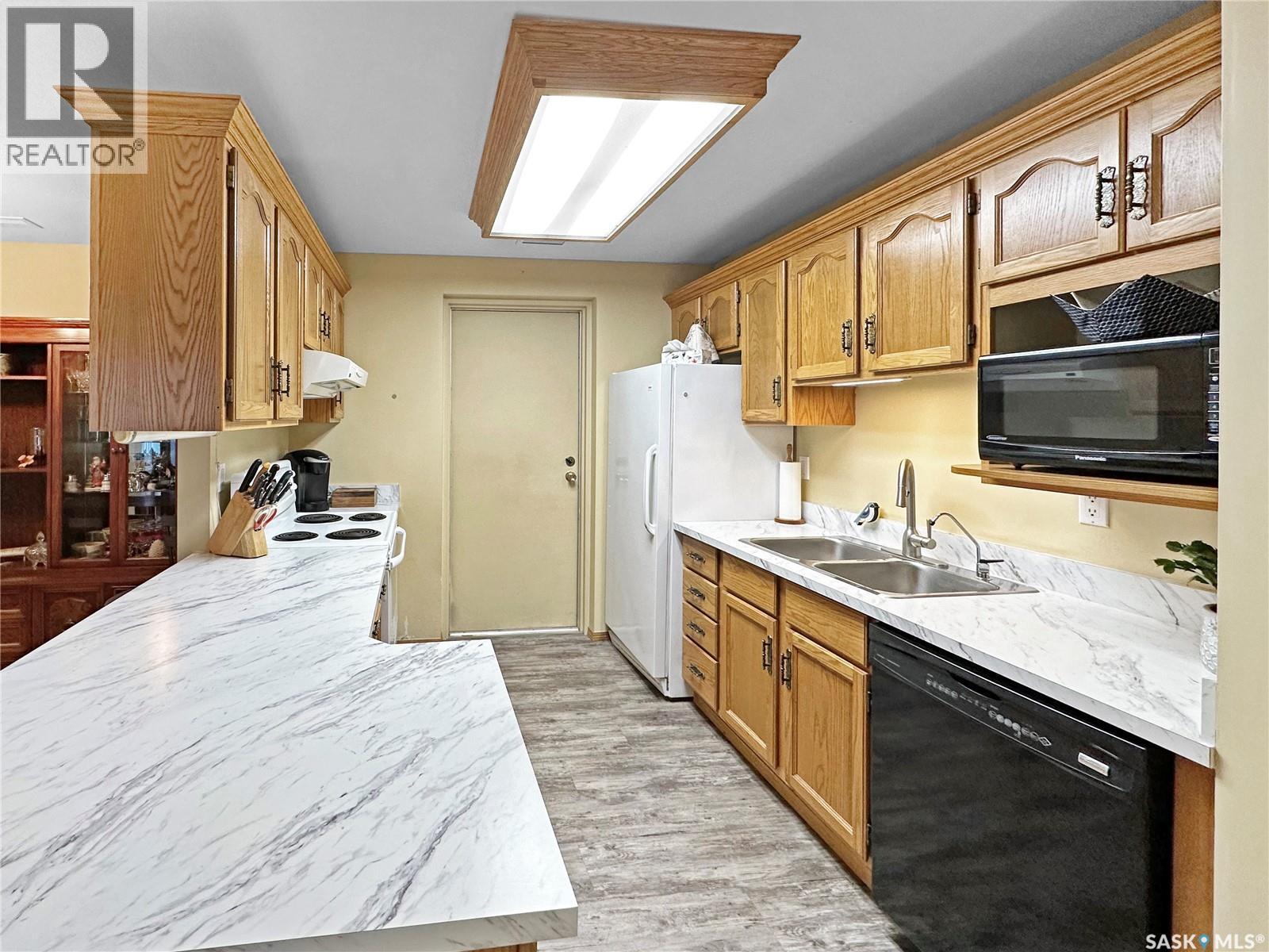 A1 532 River Street Property Photo 4