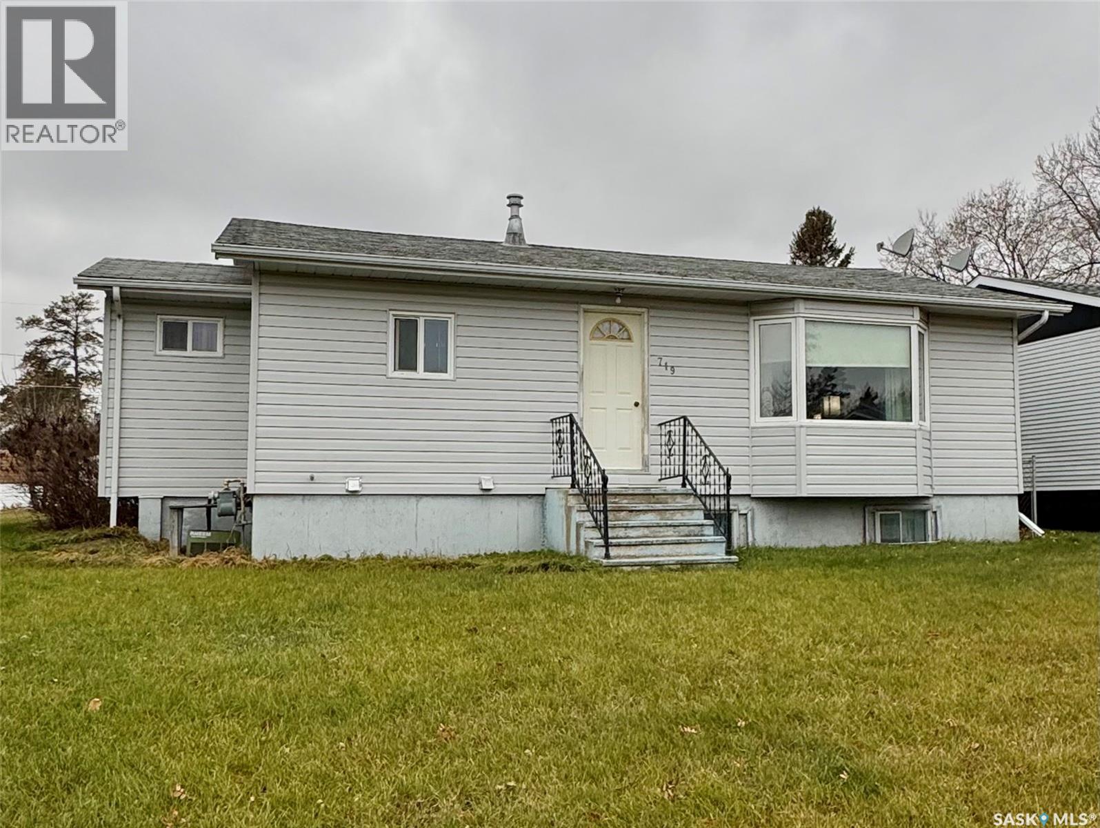 719 Donald Street Property Photo 1