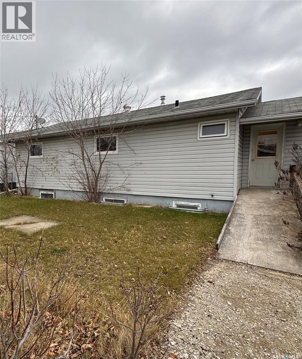 719 Donald Street Property Photo 3