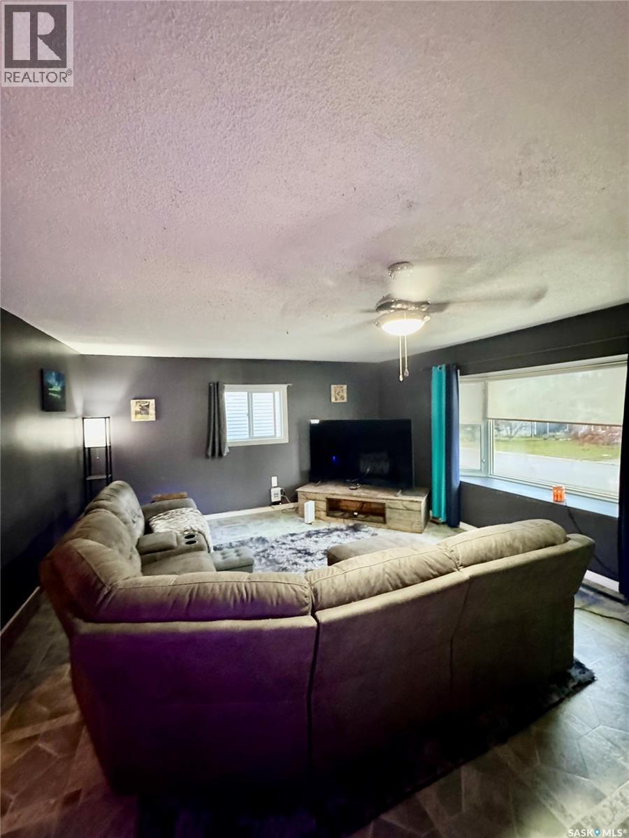 719 Donald Street Property Photo 11