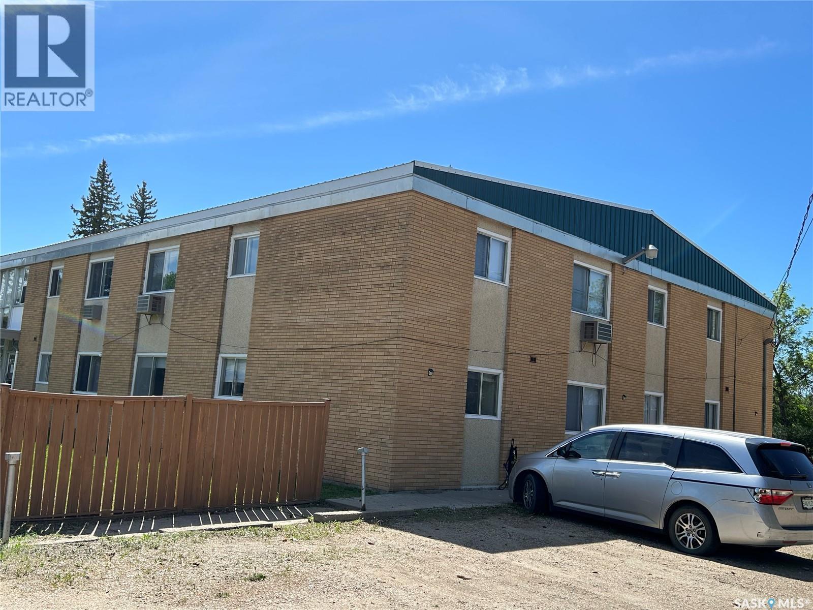 15 4th Avenue Property Photo 2