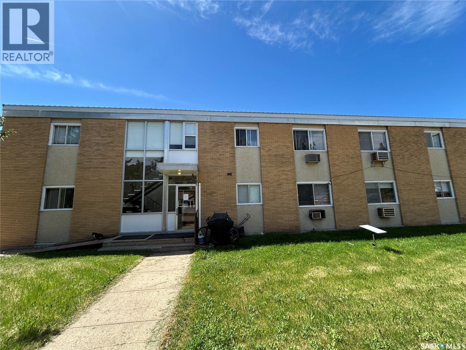 15 4th Avenue Property Photo 7
